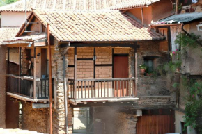 Charming House in Robledillo de Gata with Fireplace and Terrace